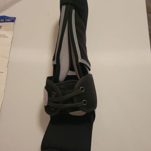 Active Ankle Brace  Medium Lace Up & Strap Multi Sport - Picture 6 of 8